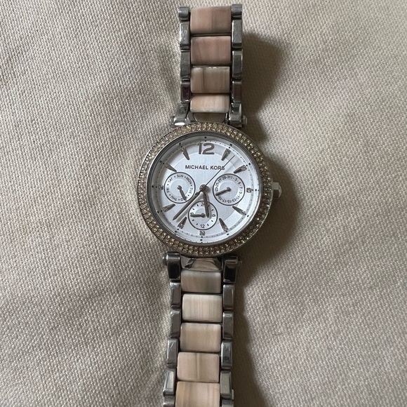 Michael Kors White Bone Silver Watch - Picture 3 of 5